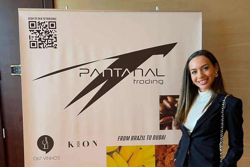 Gabriela Pache esteve em Dubai juntamente com Alan Oliveira para fechar negócios ©Ecossistema Dakila